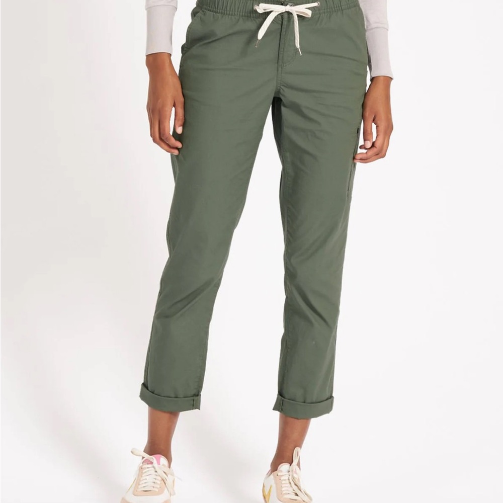 Vuori Olive Ankle Cropped Pants